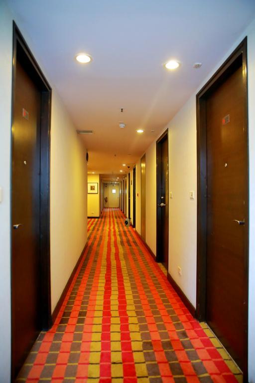 Best Western Jubilee Ridge Hyderabad Exterior foto