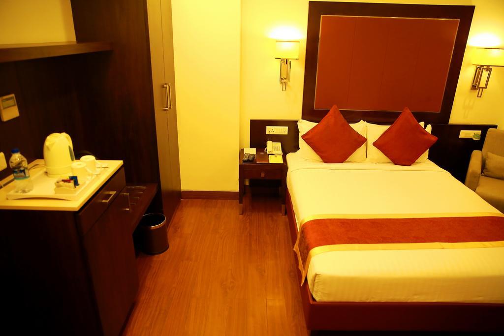 Best Western Jubilee Ridge Hyderabad Exterior foto