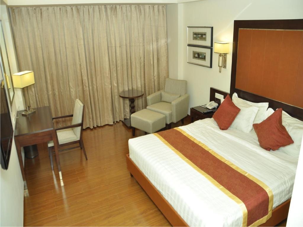 Best Western Jubilee Ridge Hyderabad Exterior foto