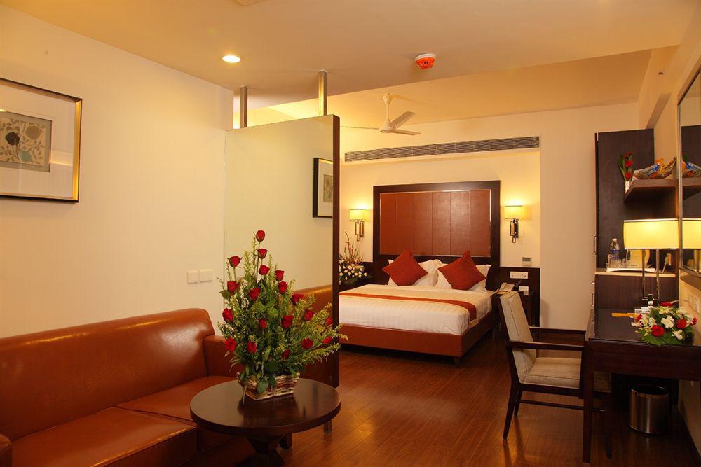 Best Western Jubilee Ridge Hyderabad Exterior foto